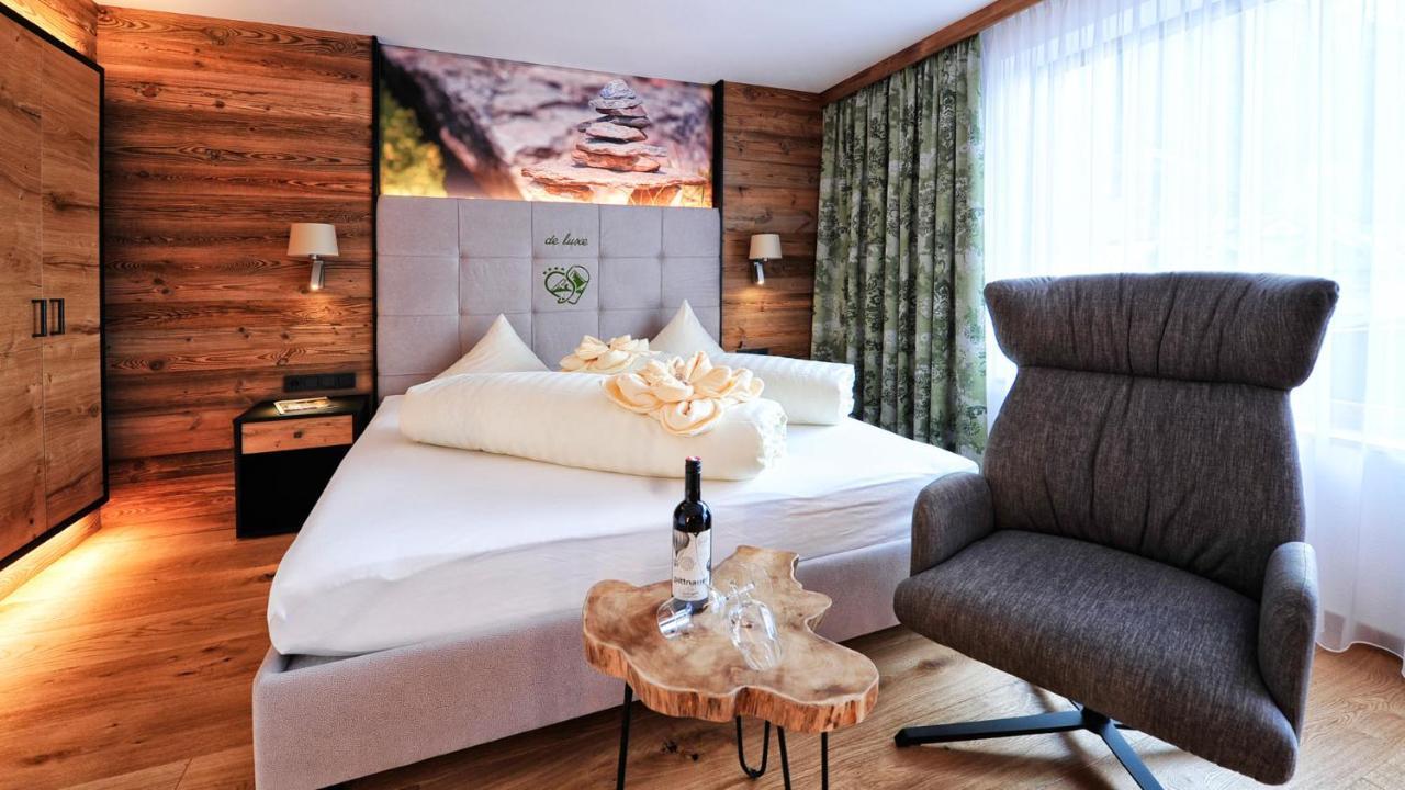 Hotel Garni Stefanie Ischgl Exterior photo